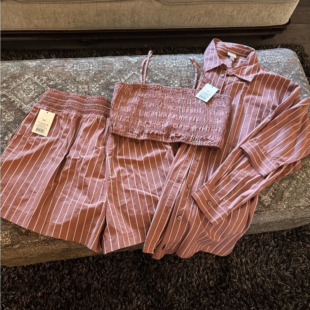 Striped Pink Three-Piece Set - Picture 3 of 7